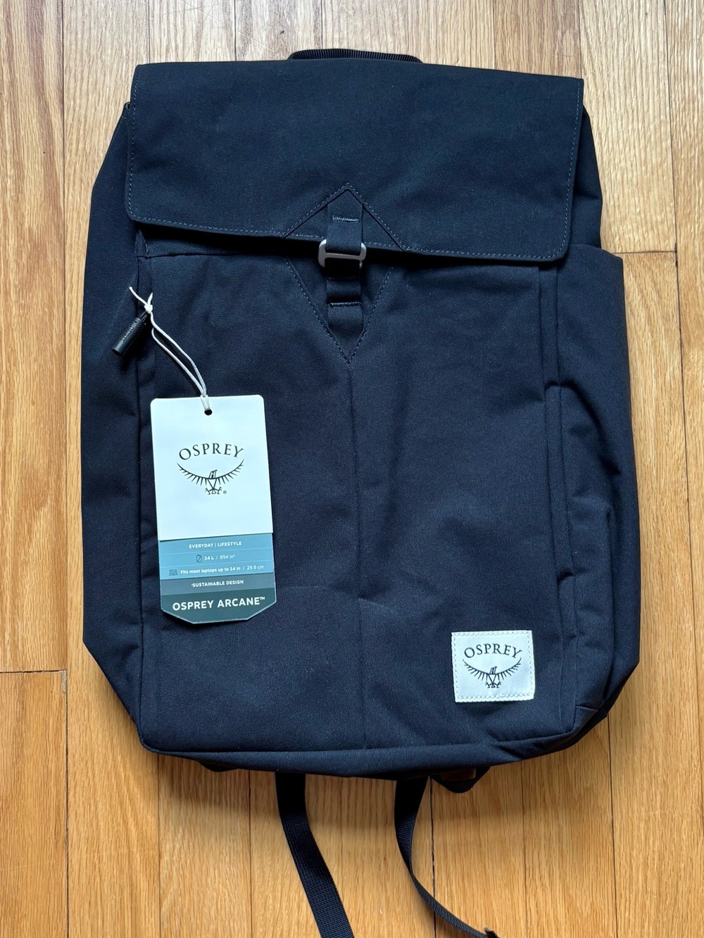 NWT OSPREY Arcane Flap Pack Backpack 14 L Black NEW